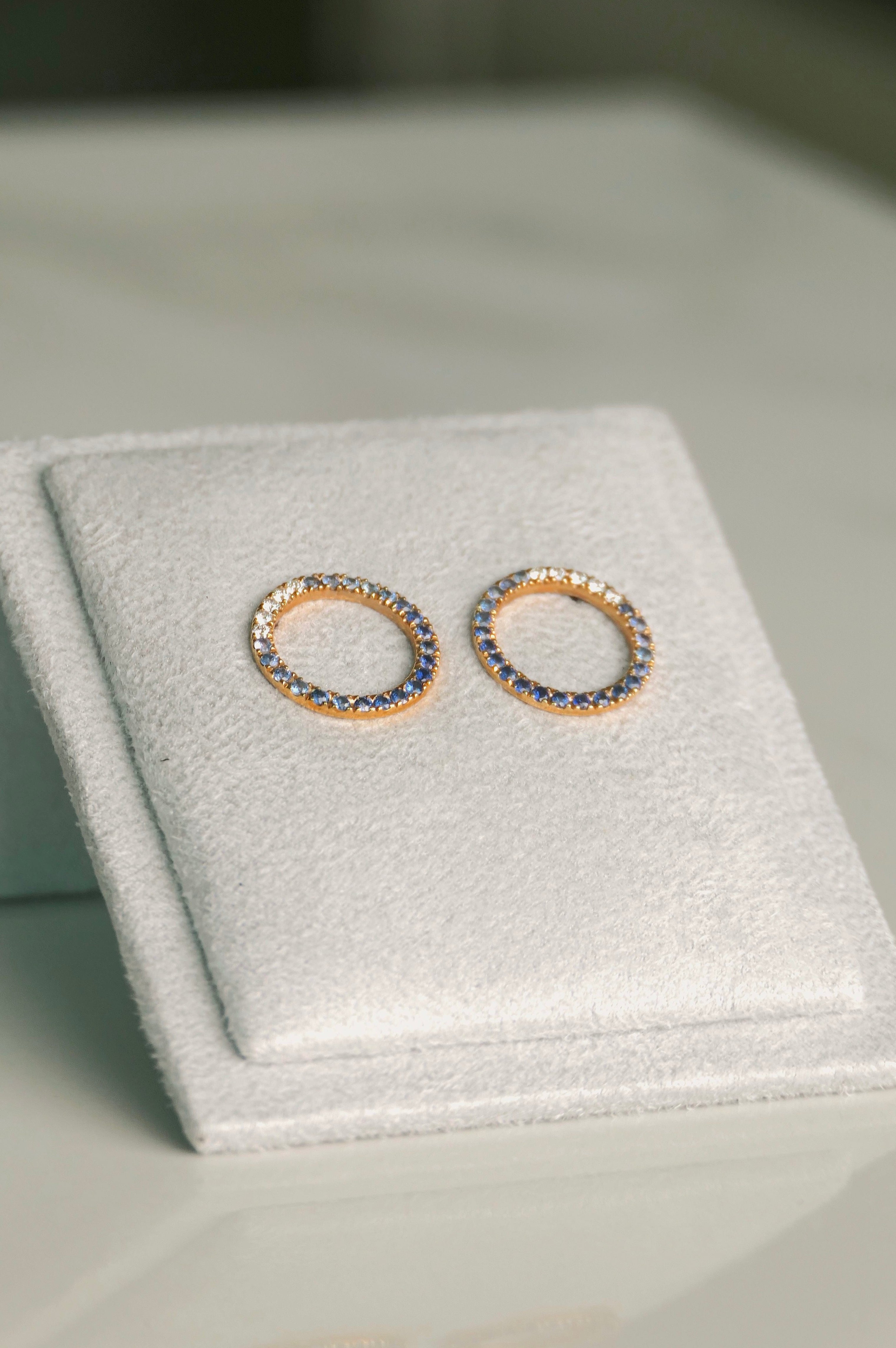 Pendientes Azure Orbit