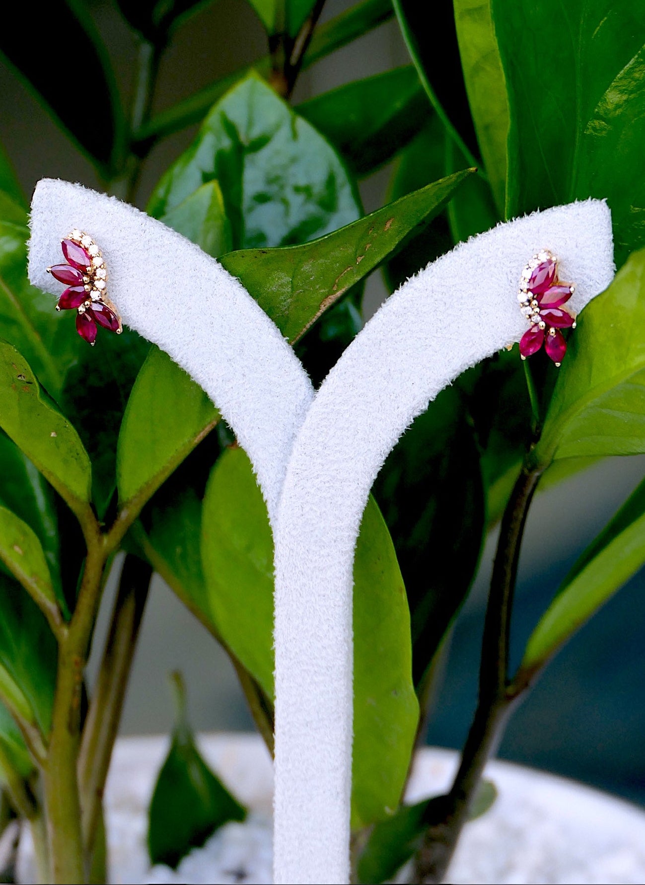 Pendientes Curvos Lunaflare