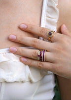 Anillo de herencia romántica