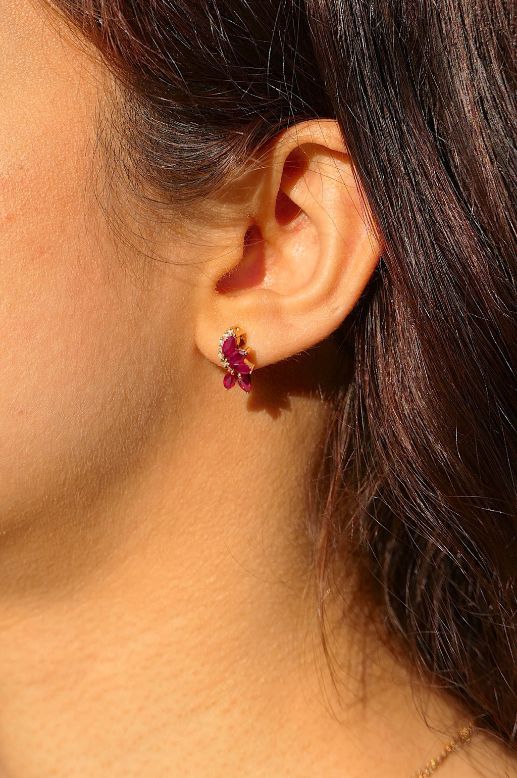 Lunaflare Curve Studs