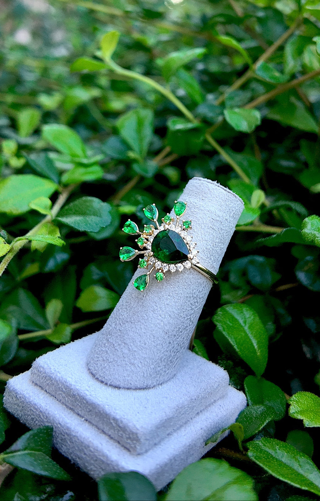 Anillo Halo Flor Verde