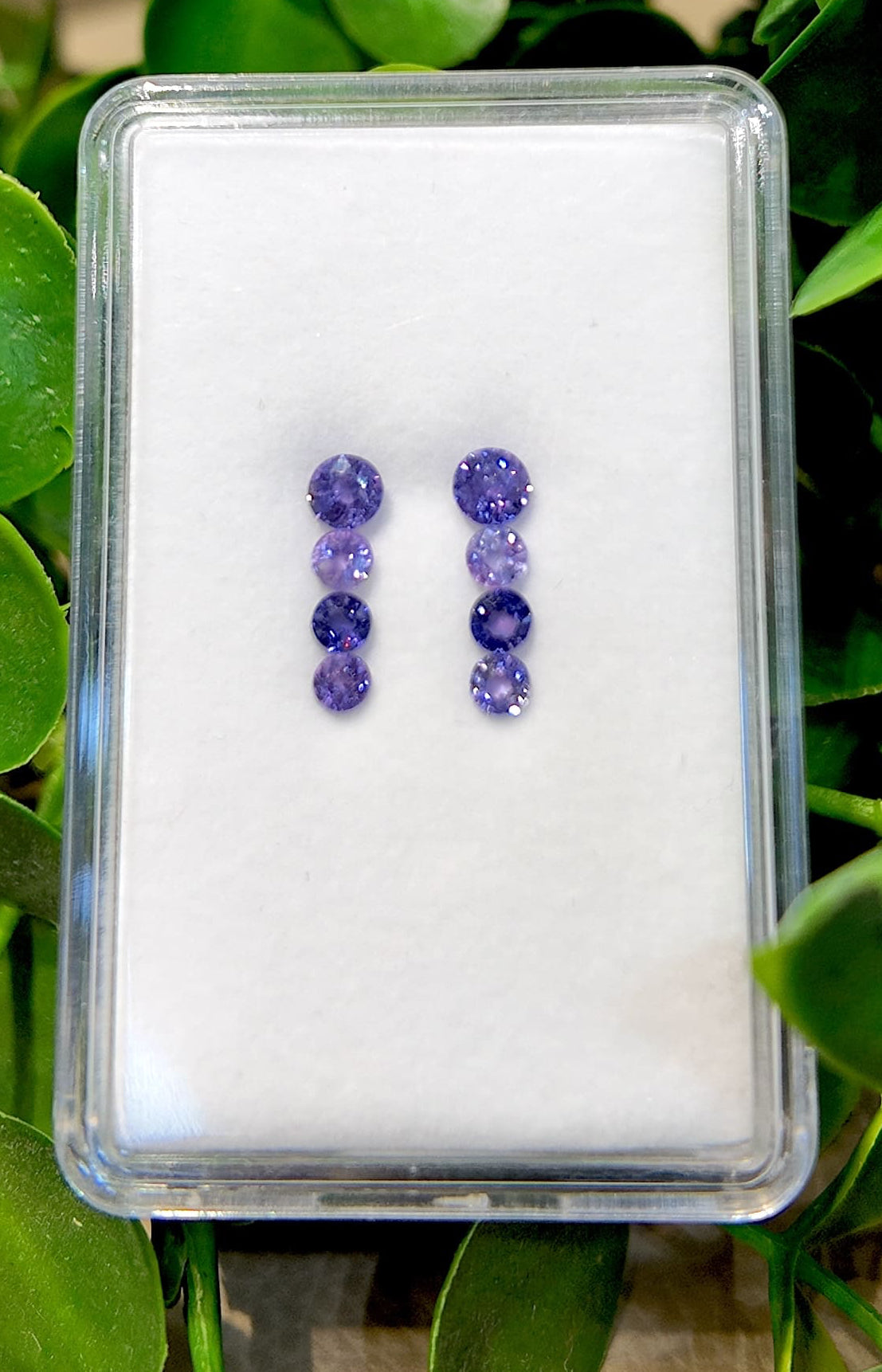 Pendientes colgantes de zafiro "Lluvia de lavanda"