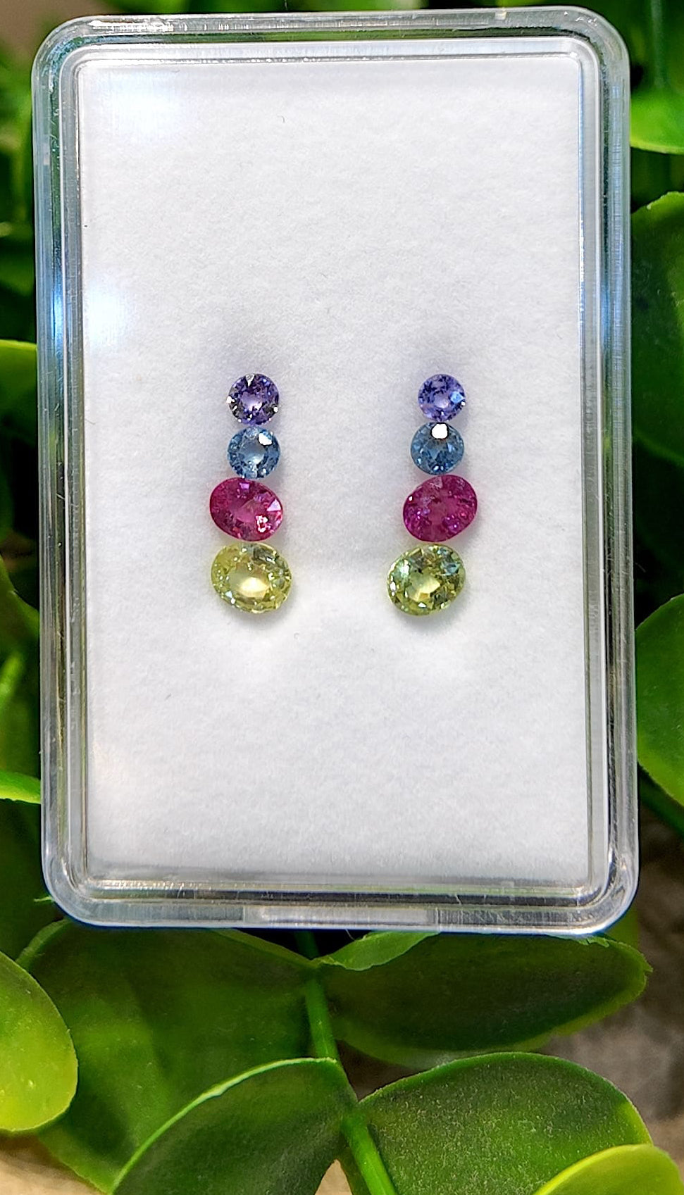Pendientes Prism Drift con gota de zafiro