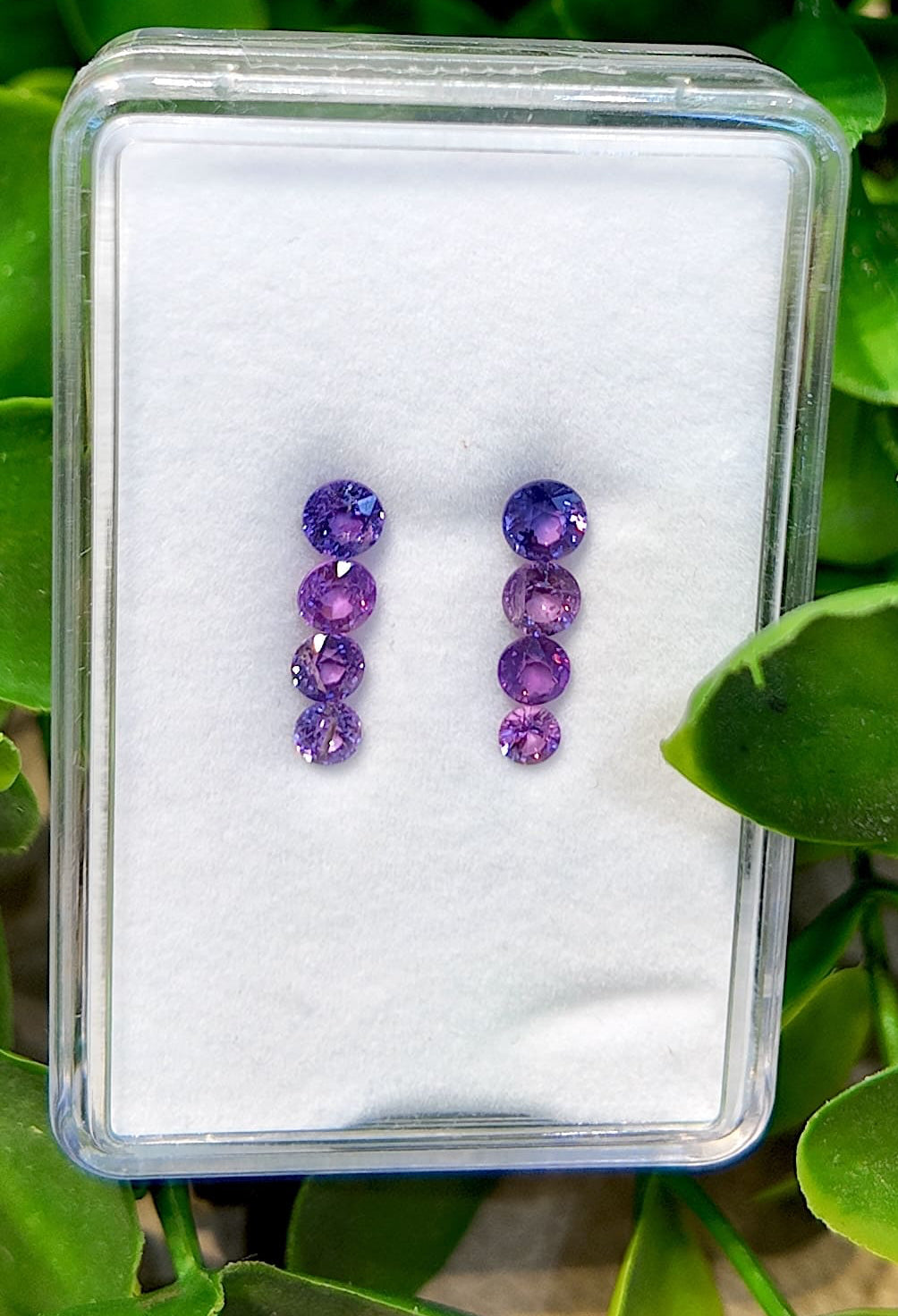 Pendientes colgantes de zafiro "Cascada Violeta"