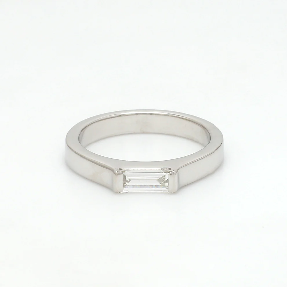 Diamond Baguette Solitaire Ring